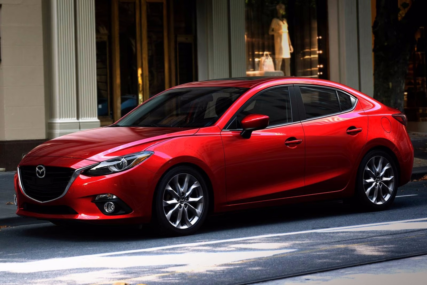 2016_mazda_3_sedan_s-grand-touring_fq_oem_1_1600x1067.jpg