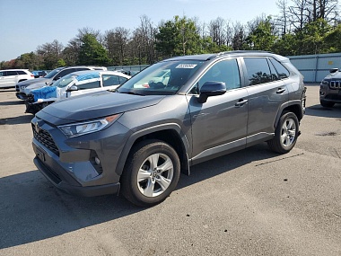 TOYOTA RAV4 XLE 2021