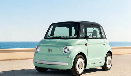 Fiat привез в США "Мышонка", который медленнее велосипеда