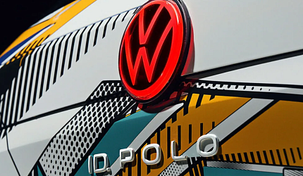 Слили раньше, чем зарядили: фото нового VW ID. Polo и GTI