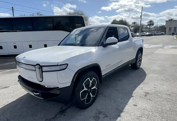 Rivian R1T Adventure Package 2022