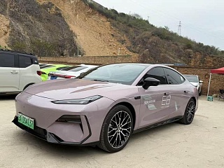 Geely Galaxy E8 2024