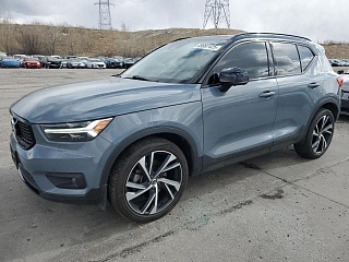 VOLVO XC40 T5 R-DESIGN 2022