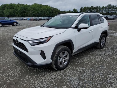 TOYOTA RAV4 XLE 2022