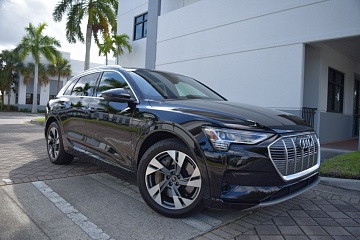 Audi e-tron Premium 2022