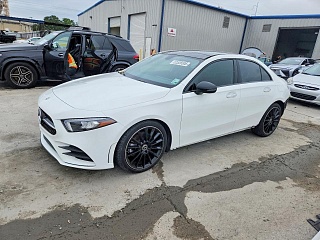 MERCEDES-BENZ A 220 2022