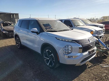 MITSUBISHI OUTLANDER SE 2022