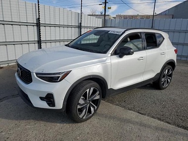 VOLVO XC40 ULTIMATE 2023