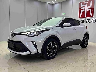 Toyota C-HR 2021 2.0L Luxury Edition Пробег 56 000 км
