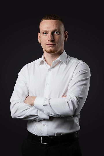 Максим Зеличонок