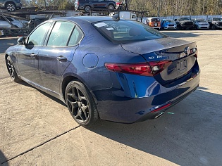 2021 Alfa Romeo Giulia Двигатель - 2.0 Пробег - 49000 Миль Привод - Задний