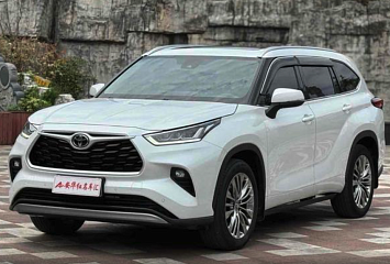 TOYOTA HIGHLANDER 380T Premium Edition 2022