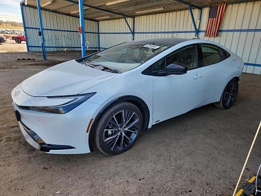 TOYOTA PRIUS LE 2024