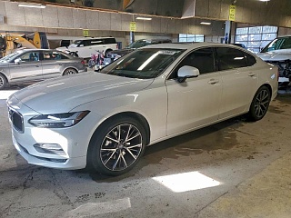 VOLVO S90 T5 MOMENTUM 2018