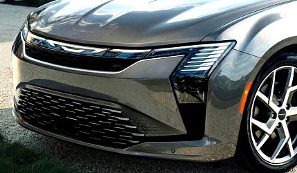 Chrysler вернет седан. Но не тот, по которому ты скучаешь