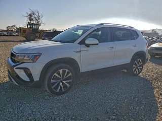 VOLKSWAGEN TAOS SE 2023