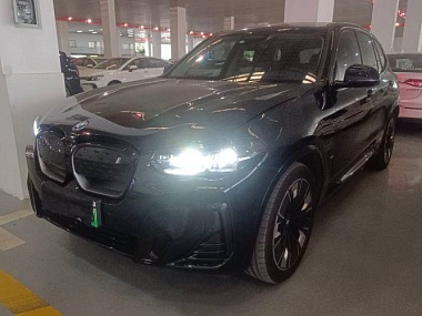 BMW iX3	2023