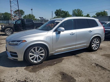 VOLVO XC90 T8 2017
