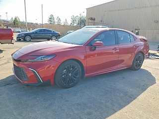TOYOTA CAMRY SE 2025