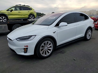 Tesla Model X 2018