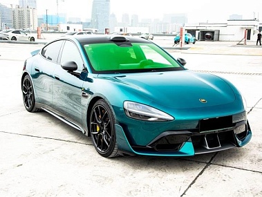 Xiaomi SU7 Ultra 2025