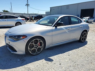 ALFA ROMEO GIULIA TI 2023