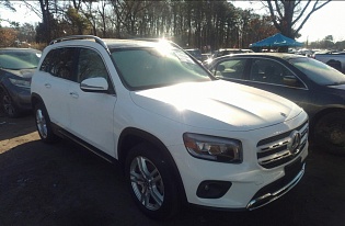 2021 Mercedes-Benz GLB-Class полный привод