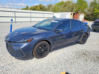 TOYOTA CAMRY SE 2025