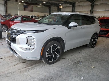 MITSUBISHI OUTLANDER SEL 2023