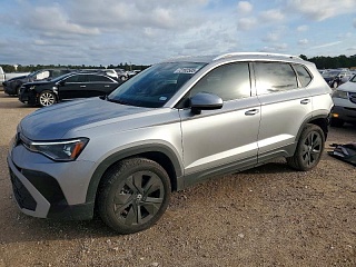 VOLKSWAGEN TAOS SE 2025