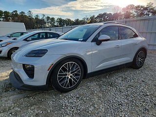 PORSCHE MACAN 2025