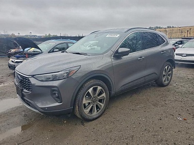 FORD ESCAPE PLATINUM 2025