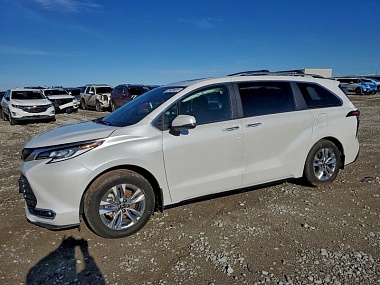 TOYOTA SIENNA 2025